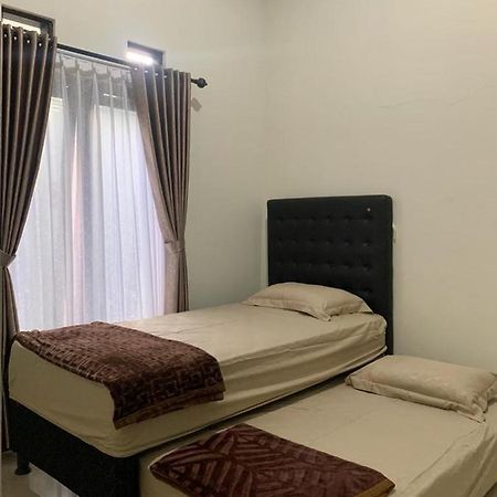 Guest House / Homestay Bukit Mutiara Residence Ngingas Zewnętrze zdjęcie